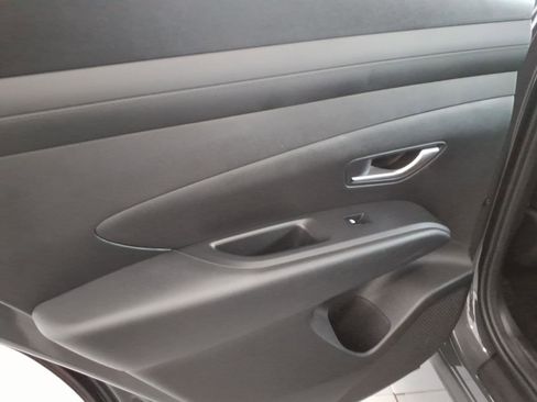 Certified 2025 Hyundai Tucson SE FWD image 15