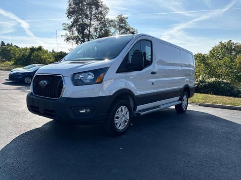 Used 2024 Ford Transit 250 Low Roof w/ Exterior Upgrade Package RWD image 32