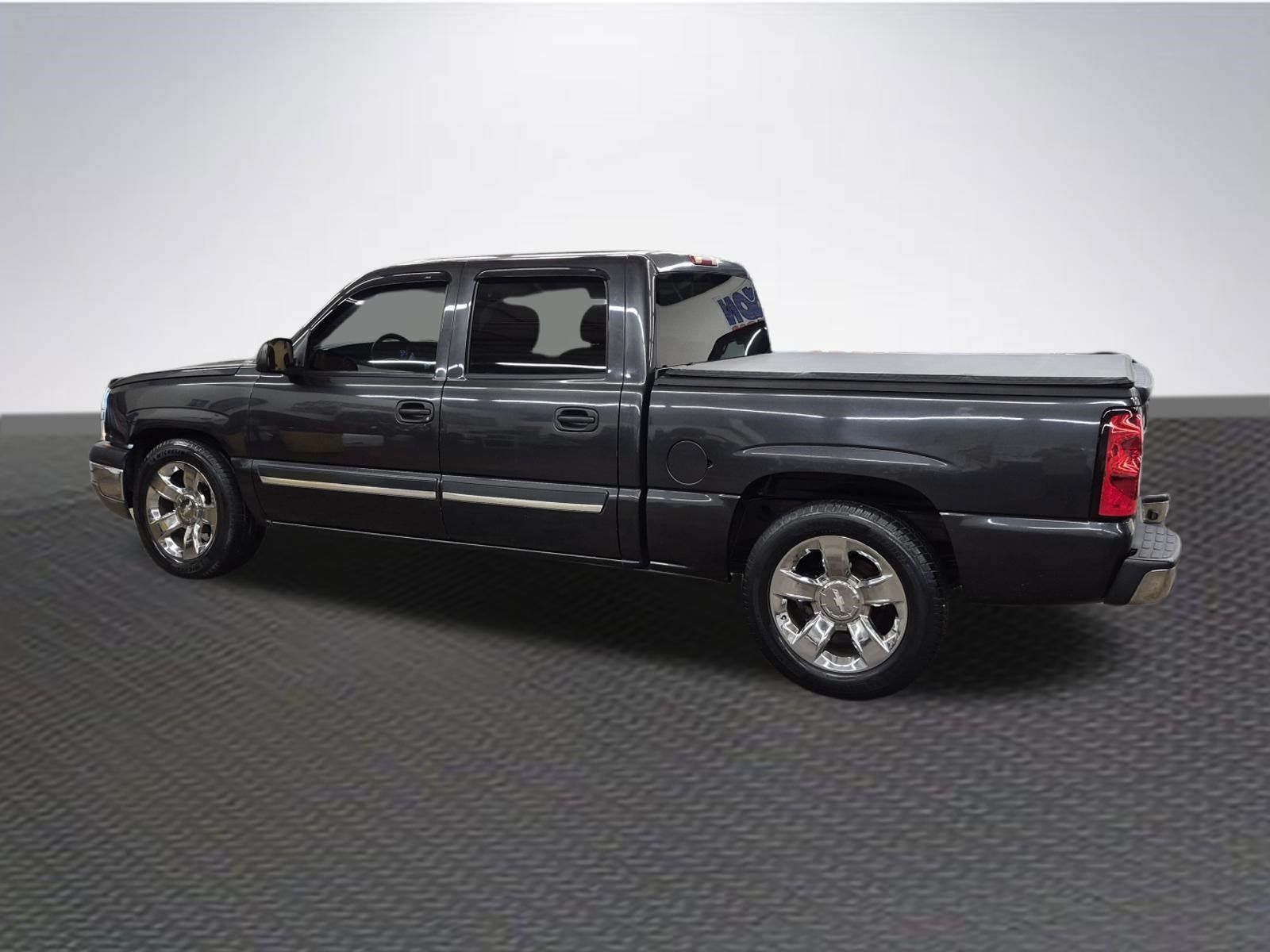Used 2004 Chevrolet Silverado 1500 LS RWD image 5