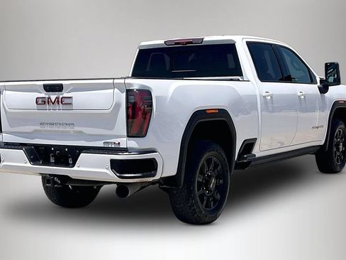 Used 2024 GMC Sierra 2500 AT4 w/ AT4 Premium Plus Package AWD/4WD image 5