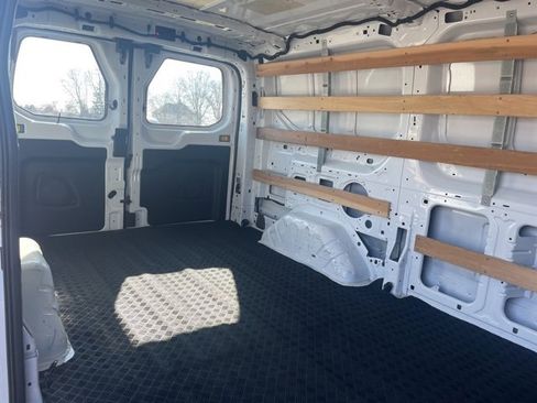 Used 2023 Ford Transit 250 Low Roof AWD w/ Exterior Upgrade Package image 20