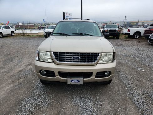 Used 2004 Ford Explorer XLT image 7