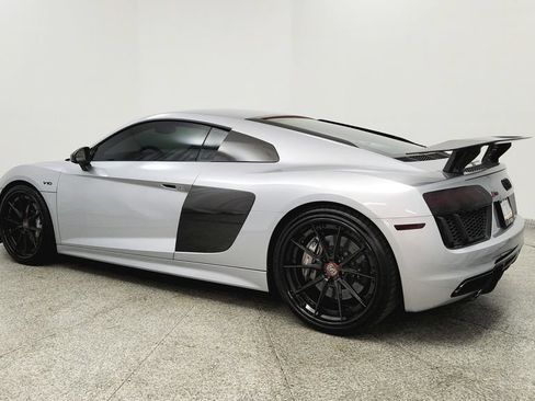 Used 2017 Audi R8 V10 plus AWD/4WD image 3