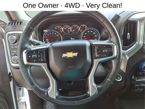 Used 2021 Chevrolet Silverado 1500 LT w/ Convenience Package II AWD/4WD image 15