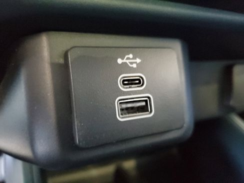 Used 2025 Ford Maverick XL w/ Equipment Group 102A AWD/4WD image 30