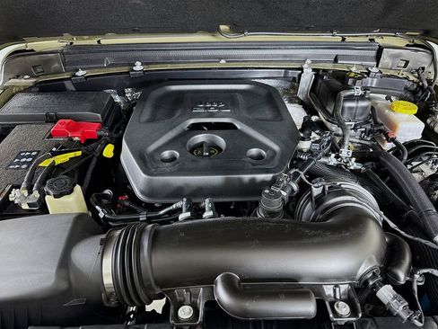 Used 2025 Jeep Wrangler Sport image 28