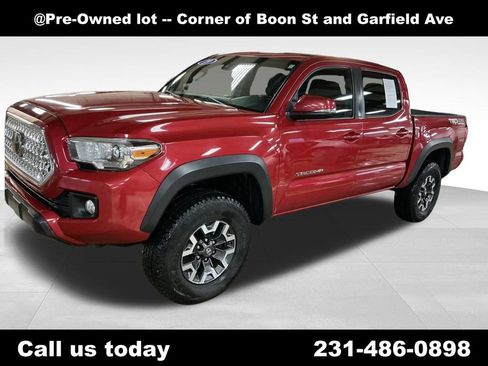 Used 2019 Toyota Tacoma TRD Off-Road w/ Technology Package image 1