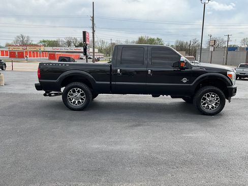 Used 2013 Ford F250 Platinum w/ FX4 Off Road Pkg image 6