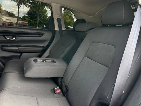 Certified 2025 Honda CR-V EX image 40