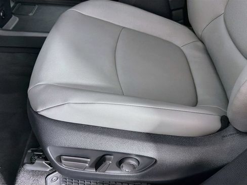 New 2026 Toyota Sienna XLE FWD image 23