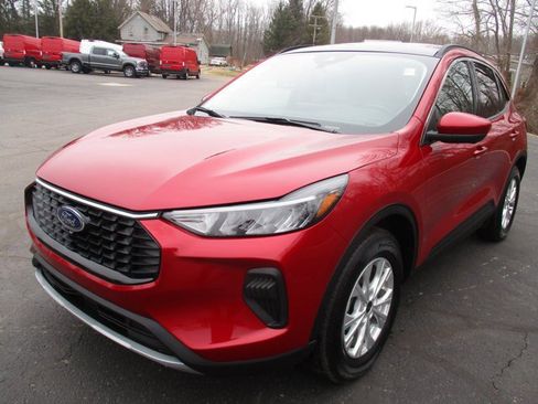 Certified 2023 Ford Escape Active w/ Tech Pack #2 image 4