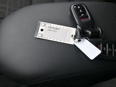 Used 2026 Honda HR-V LX image 9