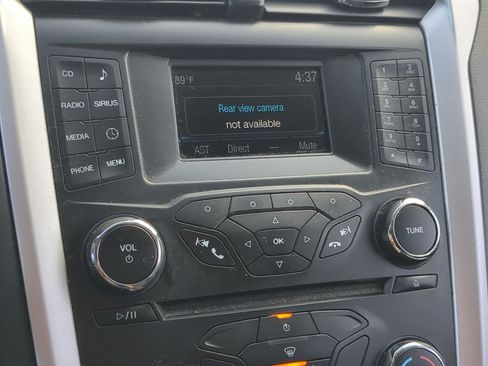 Used 2014 Ford Fusion SE FWD image 17