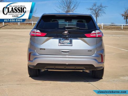 Used 2023 Ford Edge SE w/ Black Appearance Package image 16