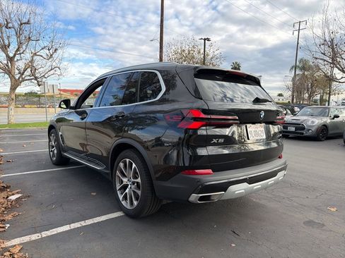 Used 2025 BMW X5 xDrive40i image 3