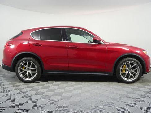 Used 2018 Alfa Romeo Stelvio Ti w/ Convenience Package image 2