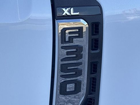 Used 2024 Ford F350 XL w/ 360-Degree Camera Package image 26