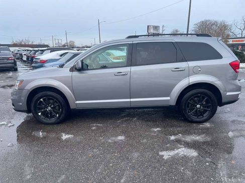 Used 2016 Dodge Journey SXT w/ Comfort/Convenience Group AWD/4WD image 4