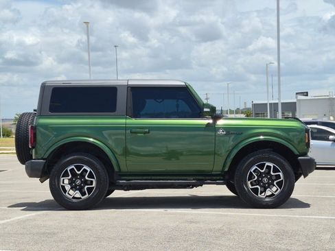 Used 2022 Ford Bronco Outer Banks AWD/4WD image 4