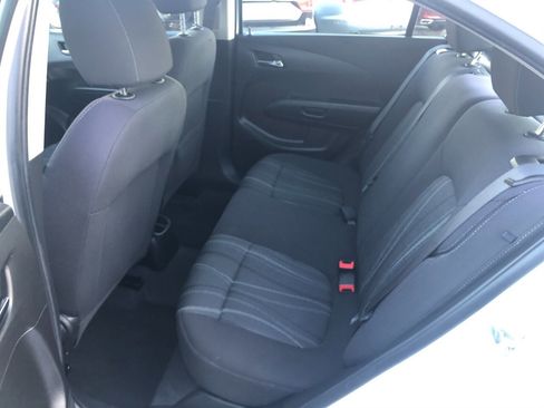 Used 2014 Chevrolet Sonic LT image 10