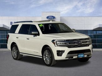 Used 2022 Ford Expedition Platinum video 2