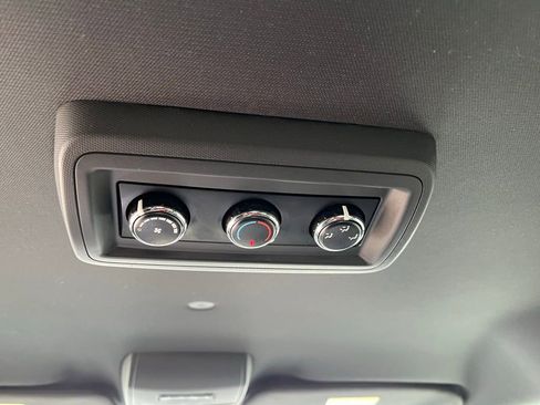 Used 2020 Dodge Grand Caravan SXT image 24