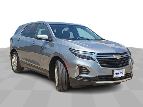 Used 2023 Chevrolet Equinox LT FWD image 2