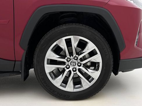 Used 2021 Toyota RAV4 Limited AWD/4WD image 30
