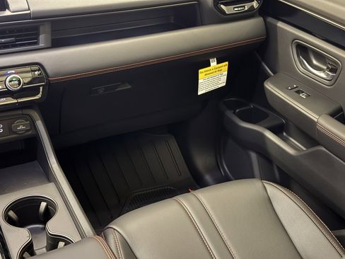 New 2025 Honda Pilot TrailSport image 16