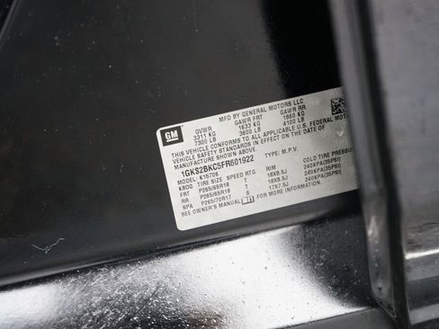 Used 2015 GMC Yukon SLT w/ Open Road Package image 24