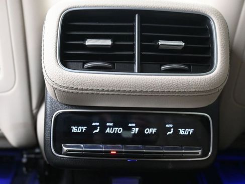 Used 2022 Mercedes-Benz GLS 450 4MATIC image 21