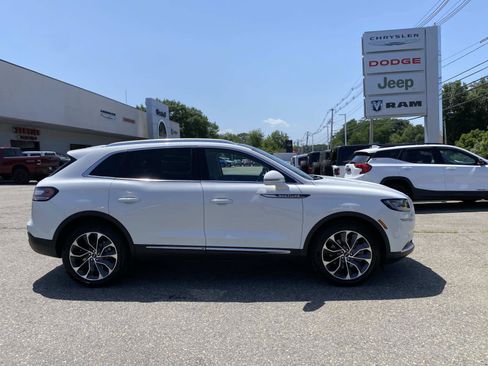 Used 2021 Lincoln Nautilus Reserve w/ Class II Trailer Tow Package AWD/4WD image 2