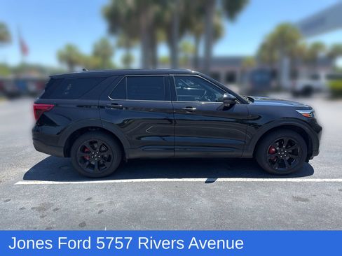 Used 2022 Ford Explorer ST w/ ST Street Pack AWD/4WD image 3