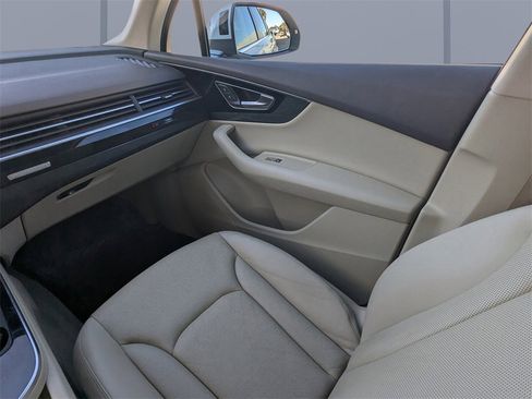 Used 2017 Audi Q7 3.0T Premium Plus w/ Premium Plus Package image 20