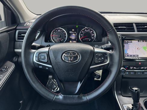 Used 2016 Toyota Camry XSE image 22