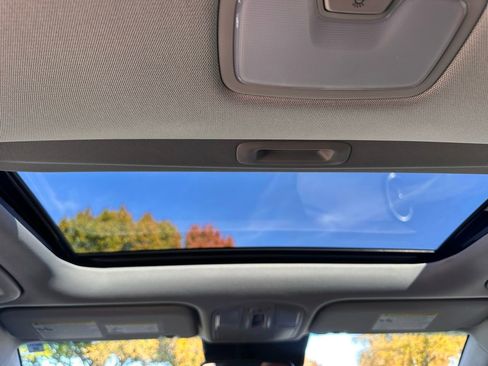 Used 2022 Hyundai Kona SEL w/ Convenience Package image 18