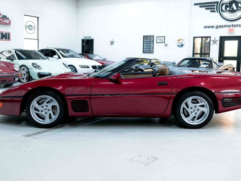 Used 1989 Chevrolet Corvette Convertible image 5