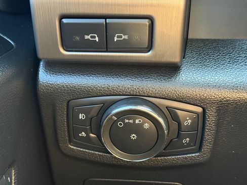 Used 2016 Ford F150 Limited w/ Trailer Tow Package image 25