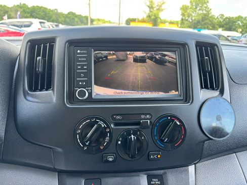 Used 2020 Nissan NV200 SV w/ Back Door Glass Package FWD image 28