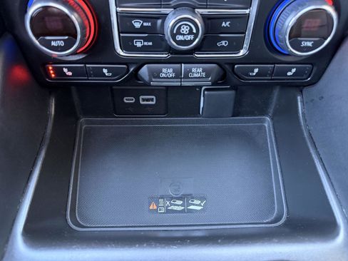 Used 2022 Chevrolet Tahoe LT w/ Luxury Package image 26