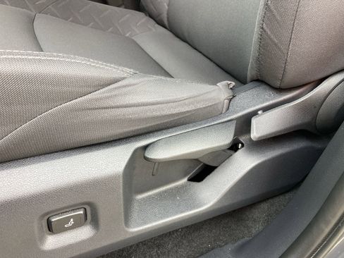 Certified 2024 Toyota Tacoma SR5 image 14