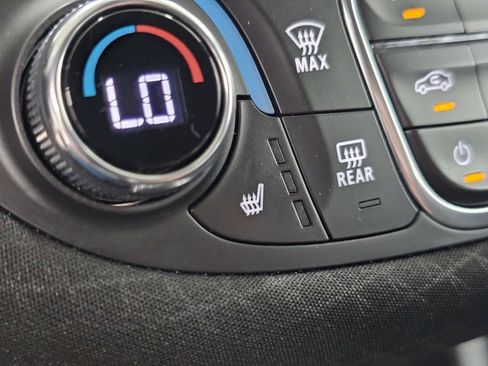 Used 2023 Chevrolet Malibu LT w/ LPO, Floor Liner Package FWD image 20