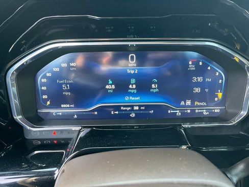 Used 2024 Chevrolet Silverado 2500 LT w/ Z71 Off-Road Package image 30