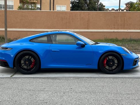 Used 2024 Porsche 911 Carrera GTS image 3