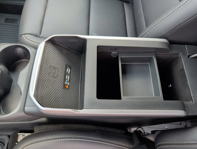 New 2027 GMC Terrain Elevation w/ Elevation Premium Package AWD/4WD image 29