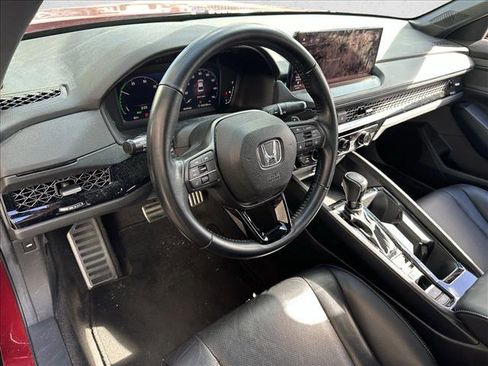 Used 2024 Honda Accord Sport image 9