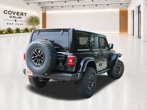 Used 2026 Jeep Wrangler Unlimited Rubicon AWD/4WD image 13