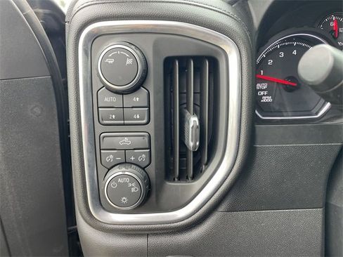 Used 2019 Chevrolet Silverado 1500 LT w/ All-Star Edition image 17