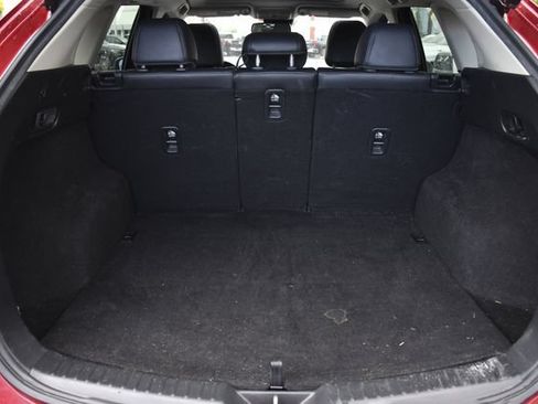 Used 2018 MAZDA CX-5 Touring w/ Preferred Equipment Package FWD image 29