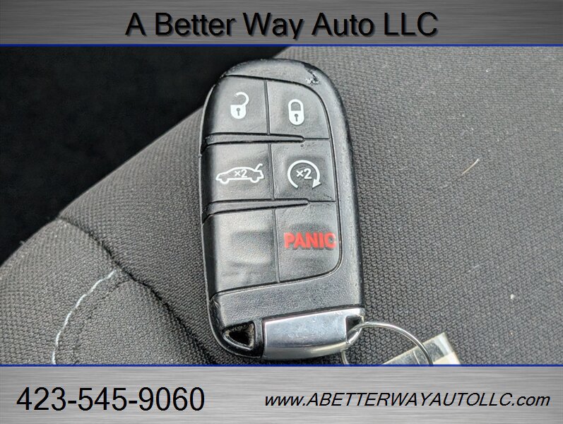Used 2023 Dodge Charger SXT RWD image 18